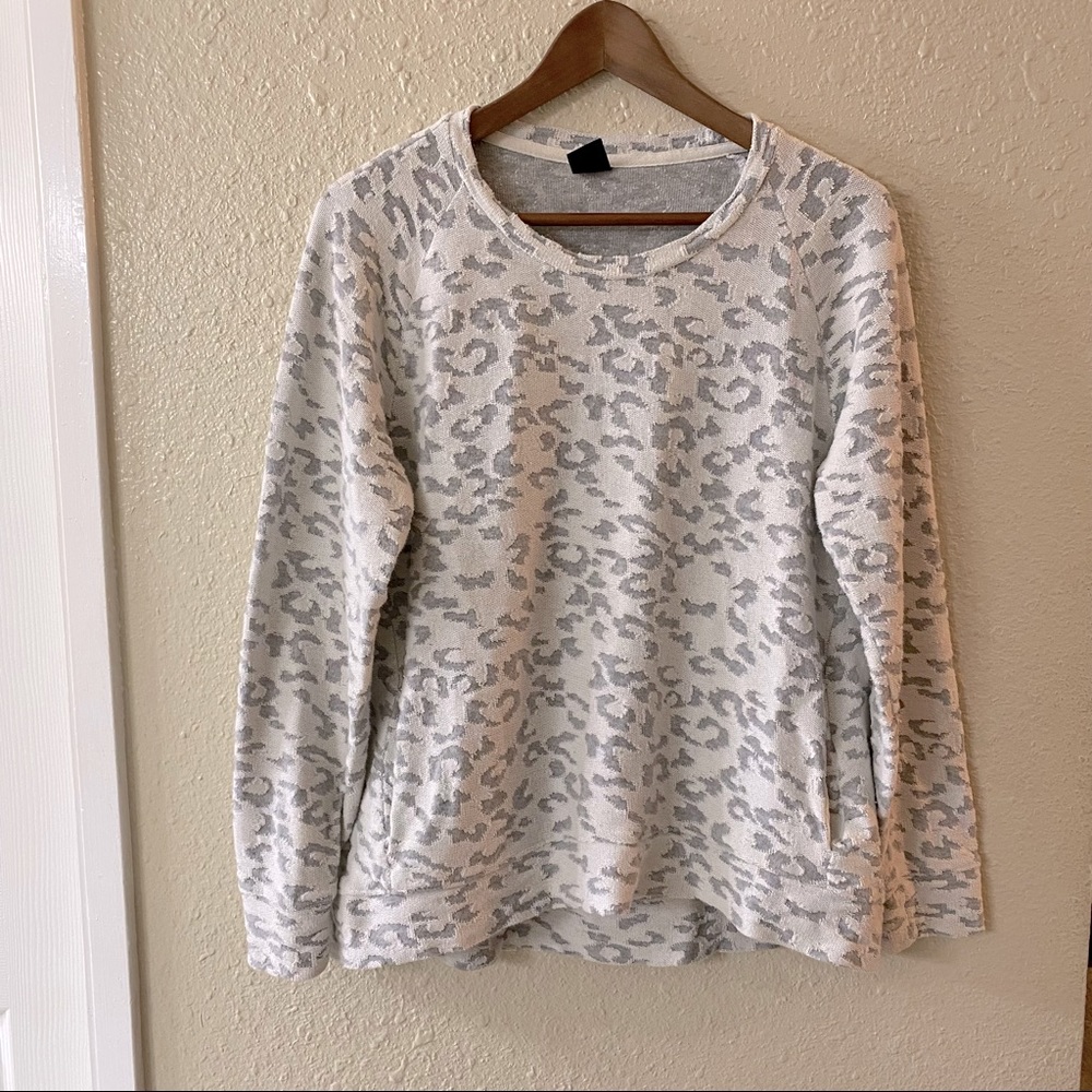 GAP 100% cotton sweater with pockets